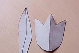 Как сделать тюльпан из бумаги?